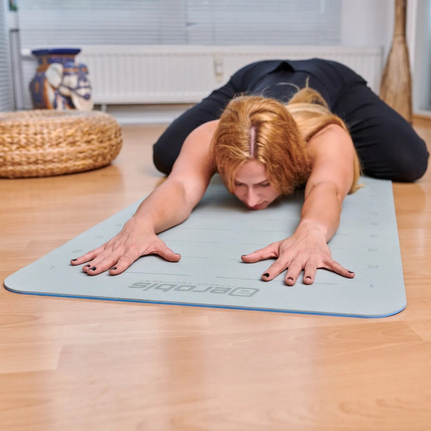 aerobis Fitness Mat with distance markers 7